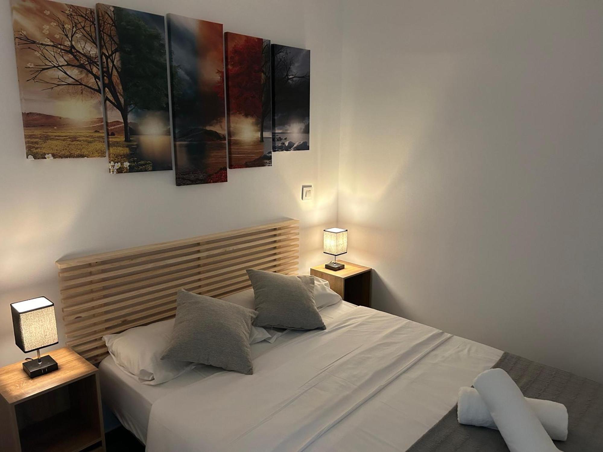 A Unos Pasos A Paseo Del Prado Appartement Madrid Buitenkant foto